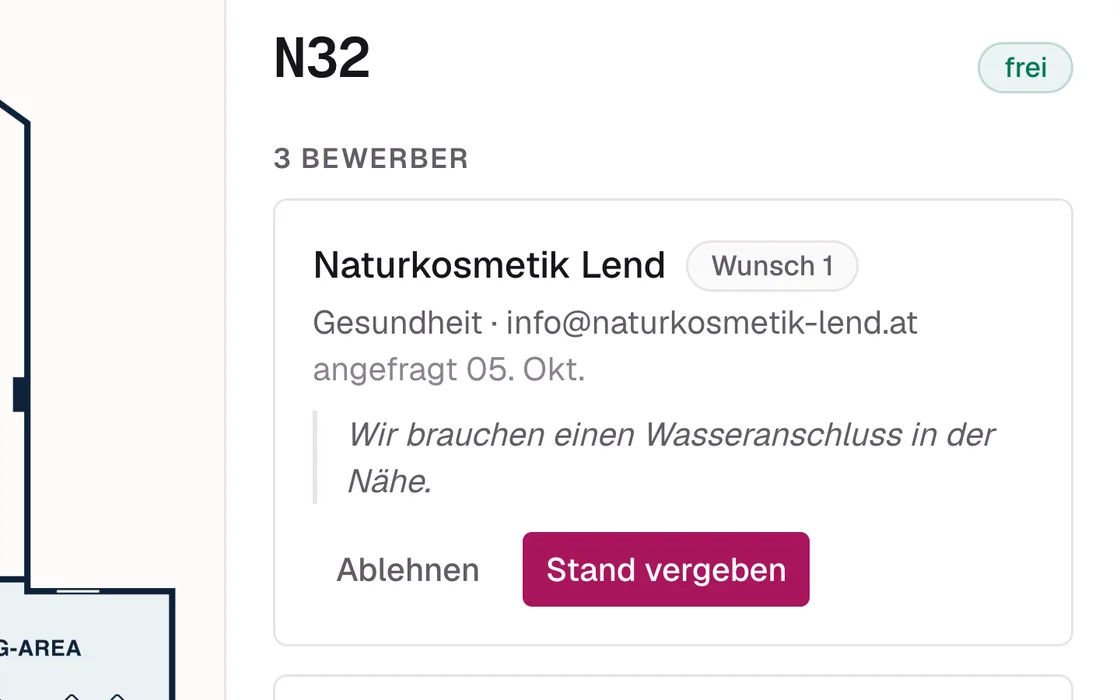 Ausschnitt der Vergabe: ein Stand mit mehreren Bewerbern und den Knöpfen zum Vergeben und Ablehnen